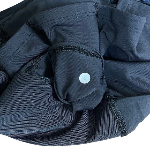 Lululemon Meshed Up Short Black 2.5" Black Size 6 - Picture 7 of 9